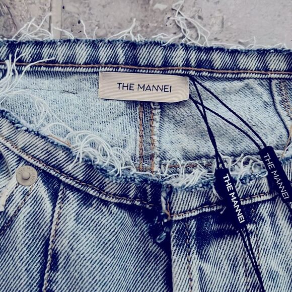 The MANNEI Nula High Rise Flare Jeans in Denim, Lt Blue, NWT, Size 34 - Picture 13 of 16